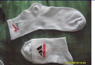 廠家直供批發(fā)，超低價按斤銷售絲襪、棉襪、童襪，附詳細價格與圖片說明